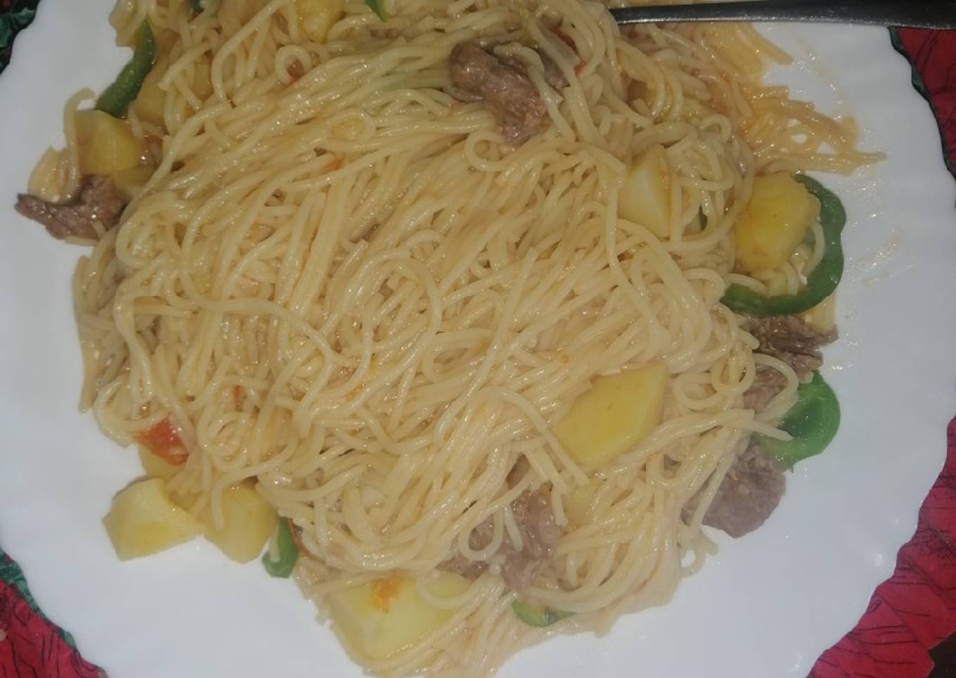 Spaghetti sauce with beef