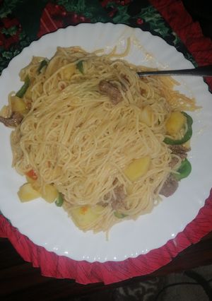 A picture of Spaghetti sauce with beef.
