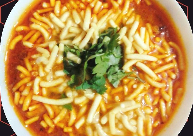 Recipe of Any-night-of-the-week Sev Tomato Sabji