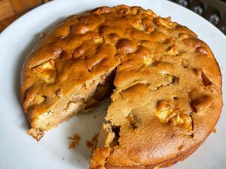 Apple Ginger Cake (GF, DF)