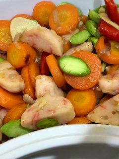 Foto resep Tumis sayur (bakso salmon + pete)