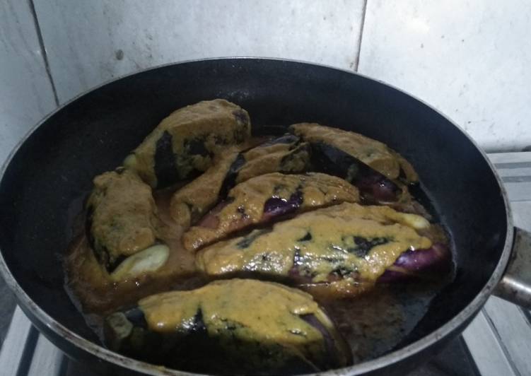 Recipe of Super Quick Homemade Brinjal Masal-e-daar
