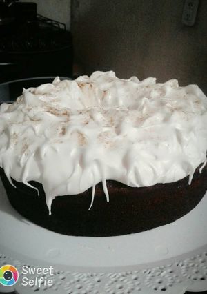 Una foto de Torta nesquik facilísima con meregnue italiano