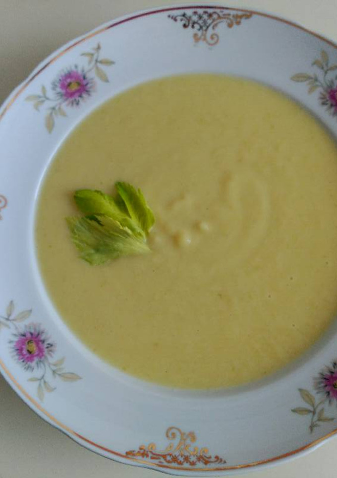 Una foto de Crema de apio