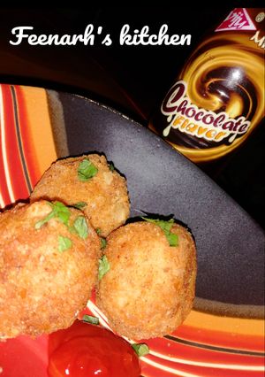 A picture of Potato balls.