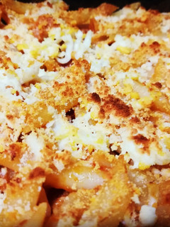 Una foto de Macarrones con atún y huevo gratinados