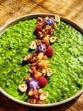 Risotto alla Borragine con Mela Annurca, Pancetta Croccante,Nocciole e Lamponi