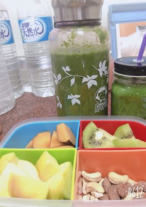 Hình của món “Green smoothie day 1”.