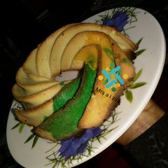 A picture of Simple vanilla cake.