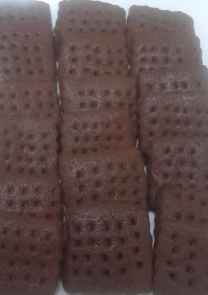 A picture of Bourbon Biscuits.