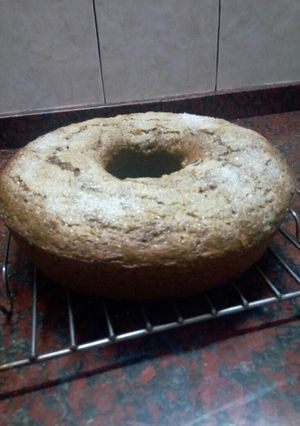 Una foto de Budín de ciruelas y nueces
