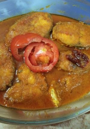 A picture of Raho fish curry with tomato gravy.