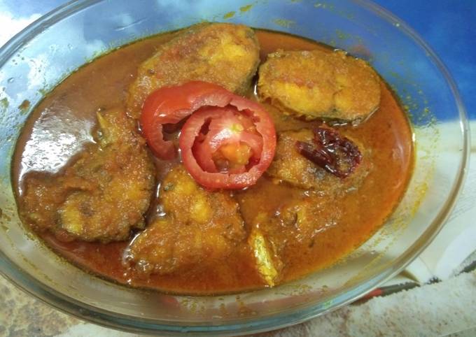 Raho fish curry with tomato gravy