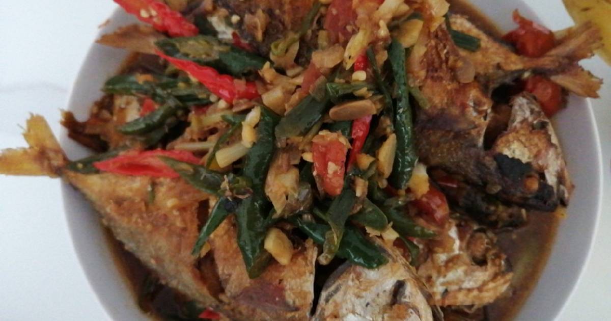 Resep Ikan goreng tauco cabe ijo oleh Siat Fang Fang Cookpad