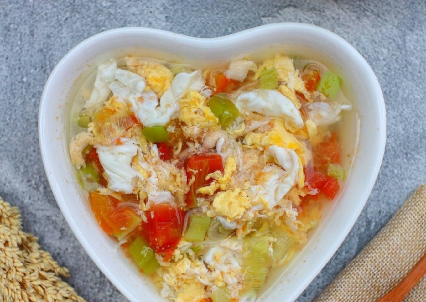 Resep Sop Tomat Telur (Tan Hua Tang) yang Sempurna