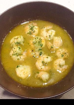Foto di Zuppetta piccante di gamberi ed erbe aromatiche