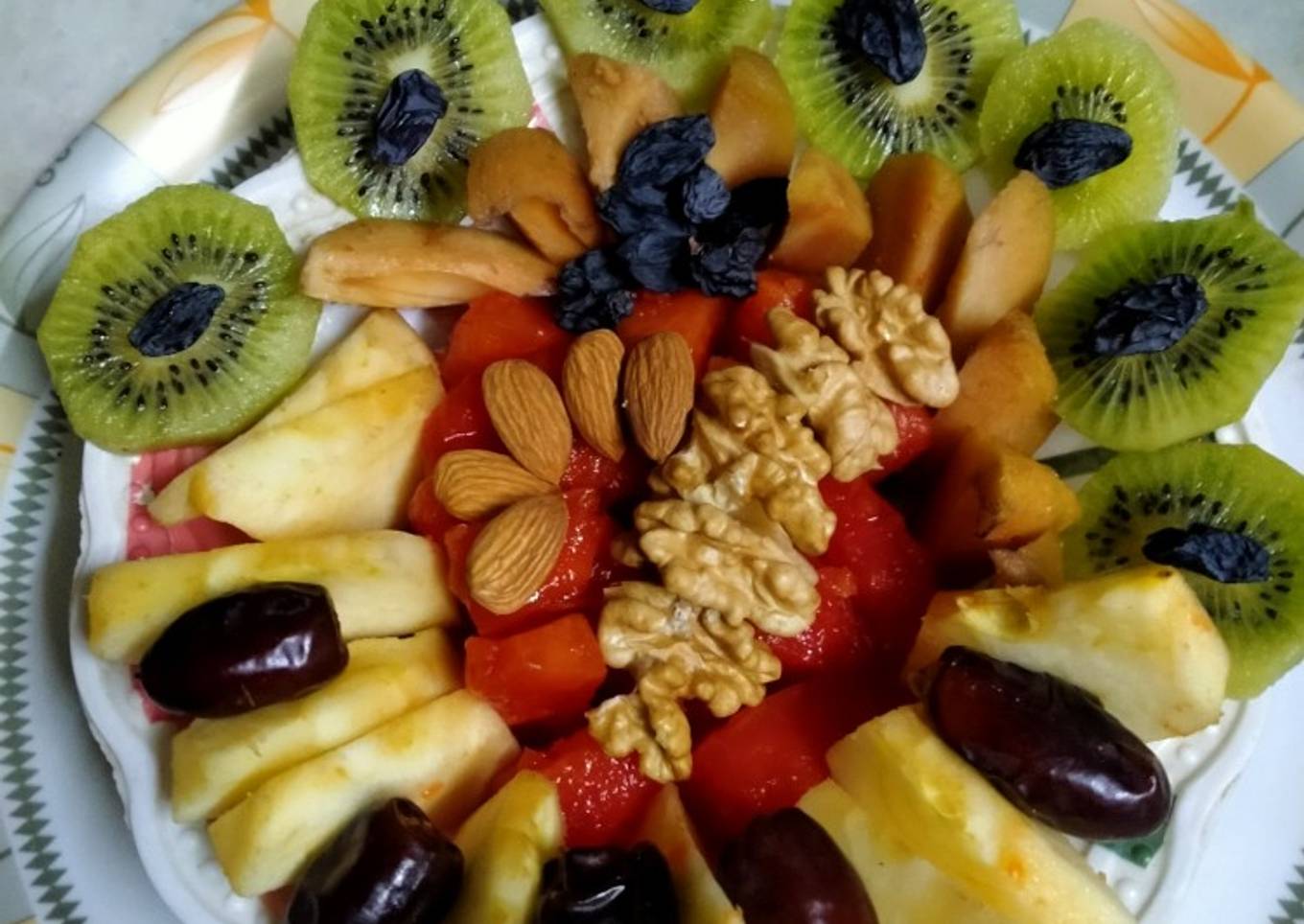 Dry/green fruit salad