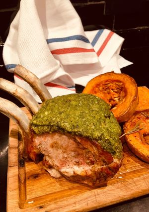 Una foto de Costilla de cerdo Persillade