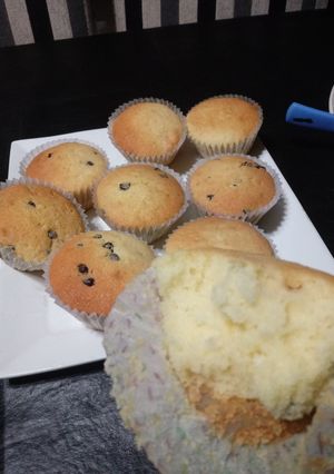 Una foto de Cupcakes fácil. Con chips de chocolate 🍫