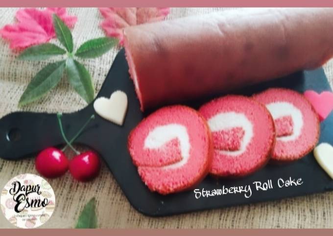 Strawberry Roll Cake