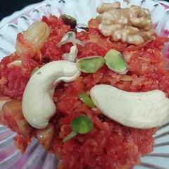 A picture of Carrot & dry fruits halwa.
