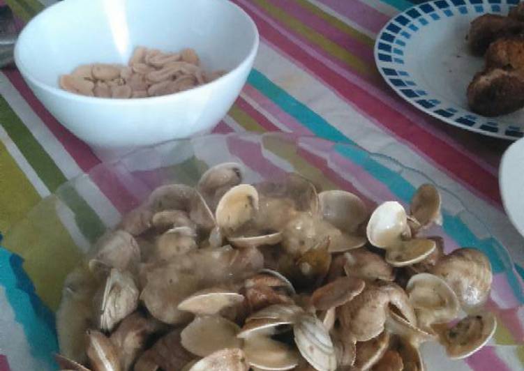 Almejas a la marinera