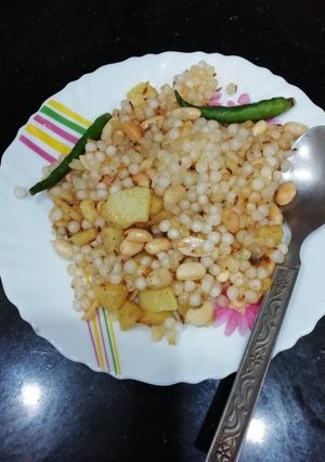 A picture of Sabudana Peanut Pulao.