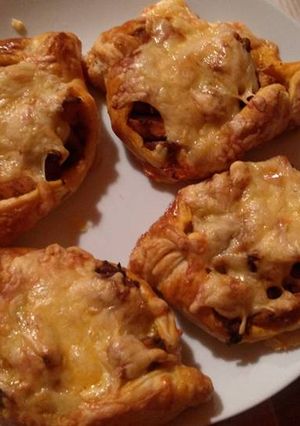 Zdjęcie przepisu Łódeczki z ciasta francuskiego #kulinarnewyzwanie.