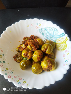 સ્ટફ્ડ ગુંદા(Stuffed gunda recipe in Gujarati) રેસીપી મુખ્ય ફોટો