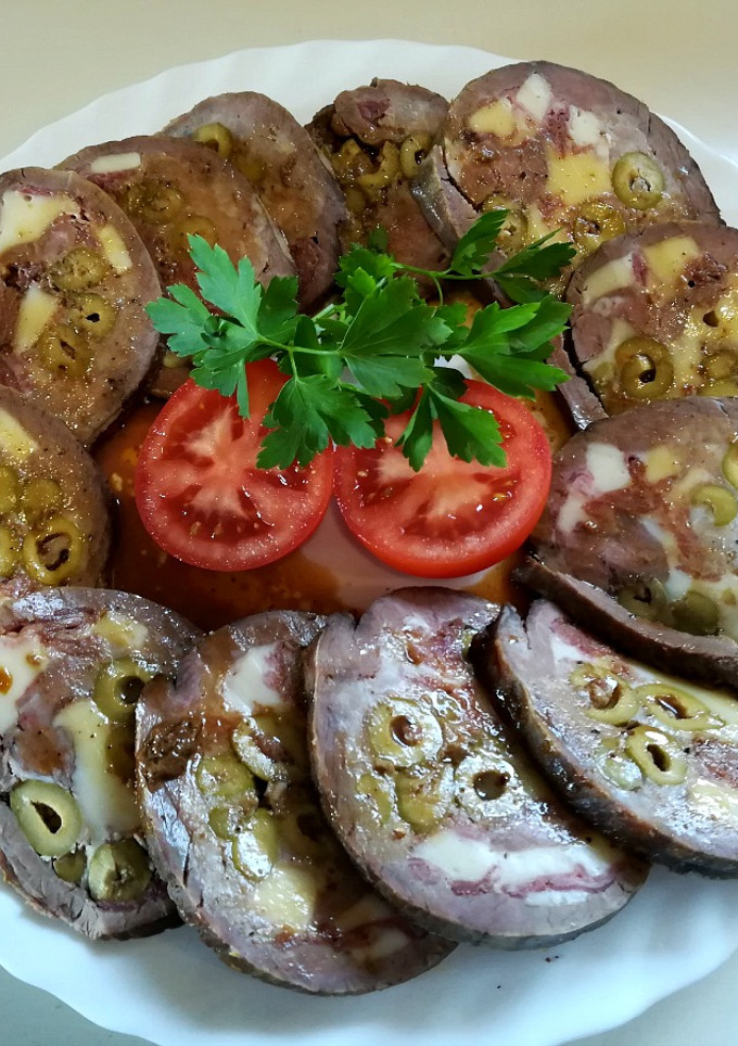 Una foto de Aleta de ternera rellena