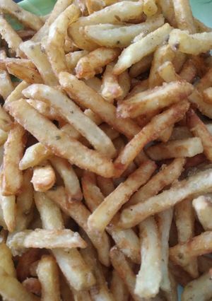 A picture of French fries.