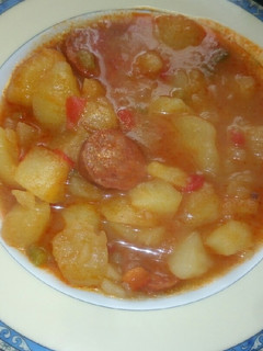 Una foto de Patatas con chorizo