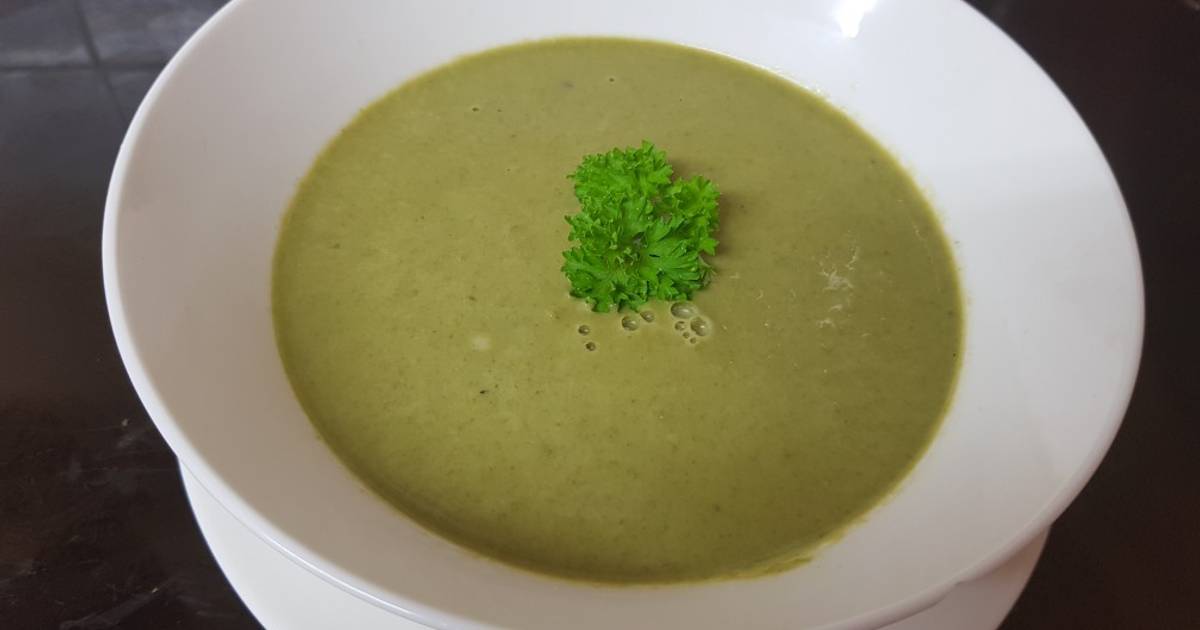 My Creamed Roast Garlic, Asparagus & Spinach Soup Recipe by Maureen 😀