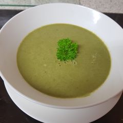 A picture of My Creamed Roast Garlic, Asparagus & Spinach Soup.