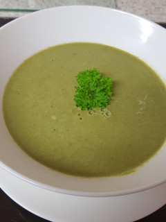 A picture of My Creamed Roast Garlic, Asparagus & Spinach Soup.