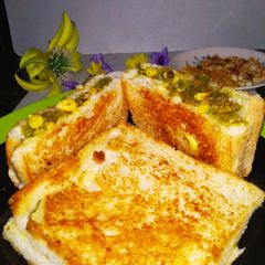 A picture of Chilli Cheese Sandwitch.