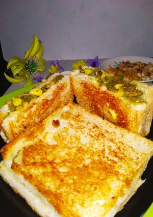 A picture of Chilli Cheese Sandwitch.
