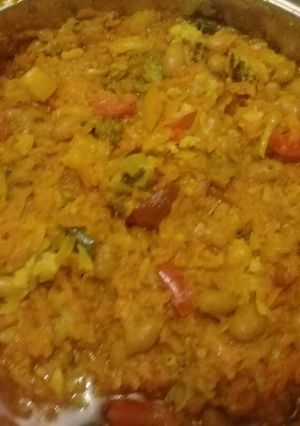 A picture of Chakalaka with broccoli & cauliflower.