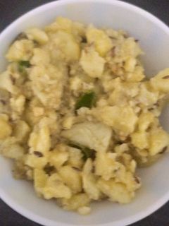 उपवासाची बटाट्याची भाजी (upwasachi batatyachi recipe in marathi) रेसिपी चे मुख्य फोटो