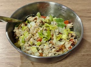 Foto principal de Cocina de Aprovechamiento: Ensalada de Pollo Asado