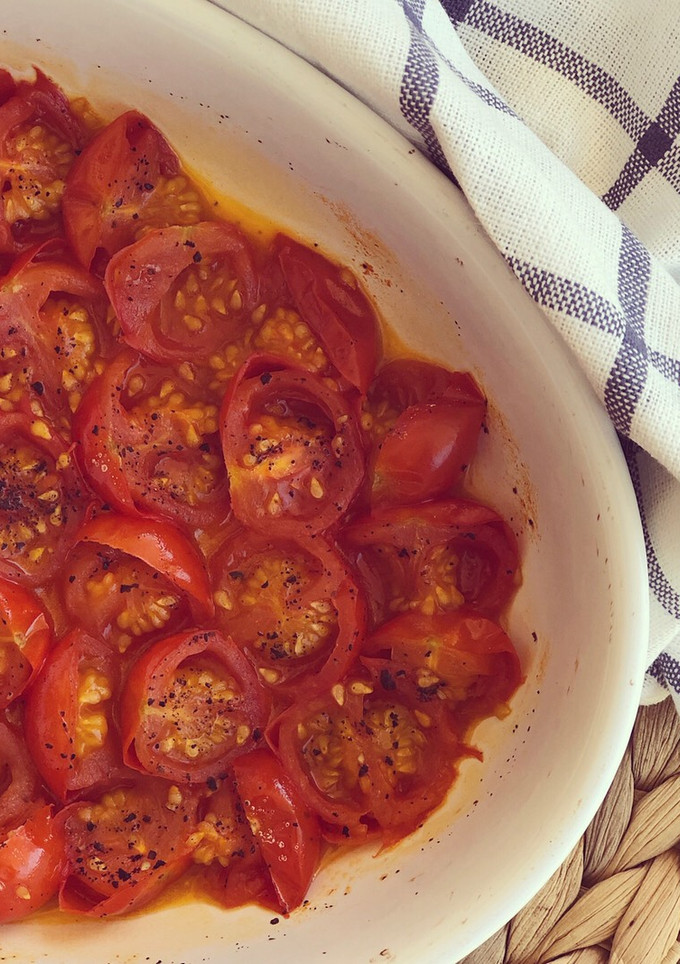 Una foto de Tomates cherry 🍅 asados