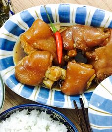 chân giò nước dừa