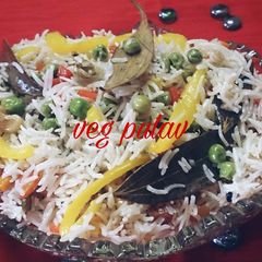 A picture of Vegetable pulav.