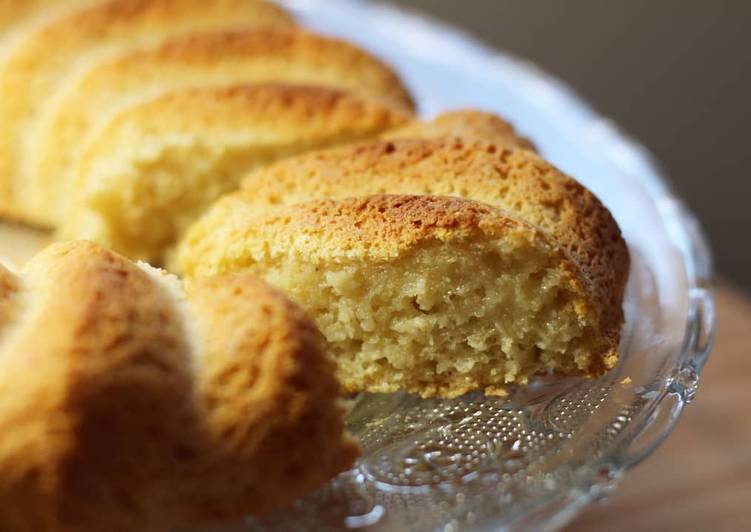 Bolo de aipim com coco