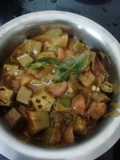 வெண்டைக்காய் புளிக்குழம்பு(vendaikkai puli kulambu recipe in tamil)