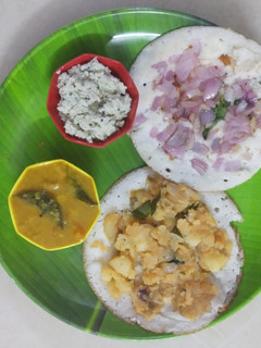 வெங்காய ஊத்தப்பம் மசாலா ஊத்தப்பம் (Vengayam, Masala Uthapam Recipe in Tamil) செய்முறை முக்கிய புகைப்படம்