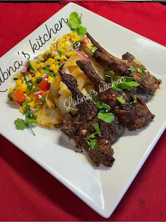 A picture of Easy lemon-garlic lamb chops:.