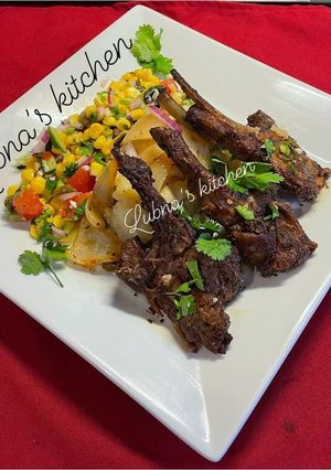 A picture of Easy lemon-garlic lamb chops:.