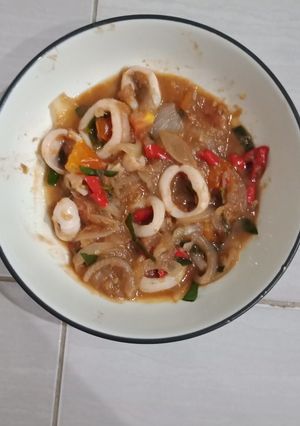 Foto resep Cumi oseng daun jeruk