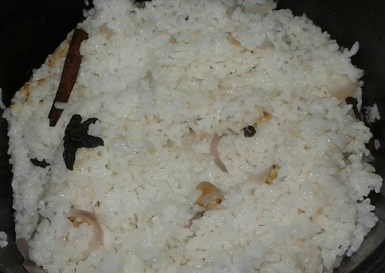 Nasi Gurih / Nasi Minyak Rice cooker
